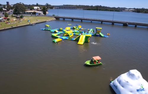 Inflatable waterpark opens on Lake Mulwala - Australasian Leisure ...