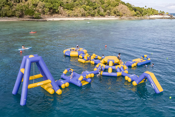 Aflex technology installs inflatable waterpark for Castaway Island Fiji