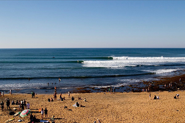 Victorian surfing competition to be held at Bells Beach, Phillip Island and Mornington Peninsula