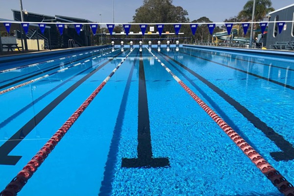 Children hospitalised after exposure to fumes at Macksville Memorial Aquatic and Fitness Centre