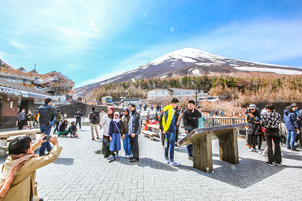 Paid climbing introduced for Japan’s Mount Fuji to counter overtourism