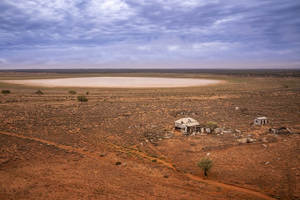 Call for a Resort Oasis in the Outback