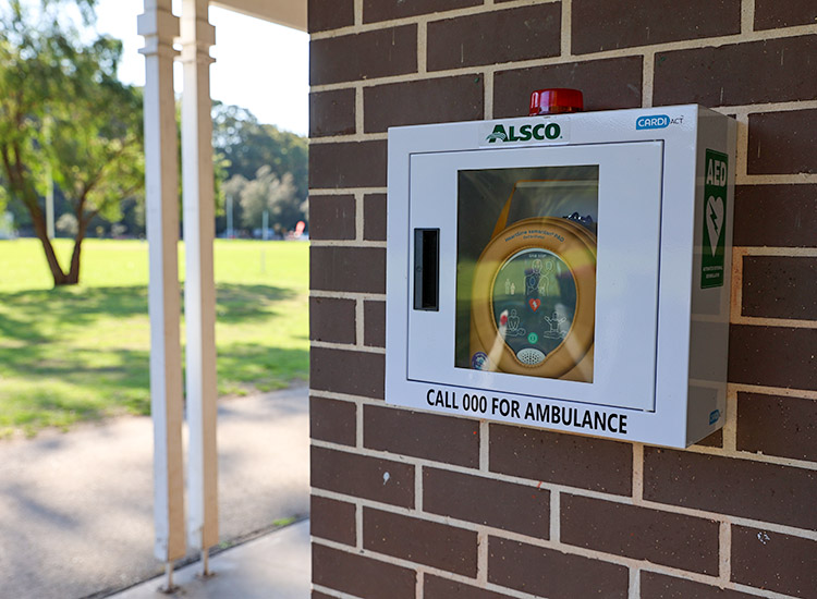 North Sydney Council installs defibrillators in parks and offers CPR training