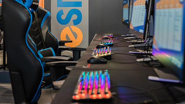 QUT project to deliver esports events across regional Queensland