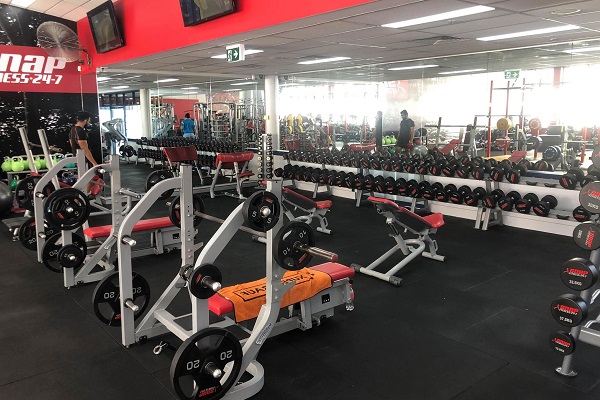 Exerciser hospitalised after being crushed by barbell at Brisbane gym