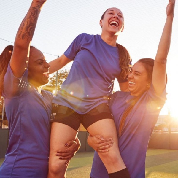 University of Newcastle to develop program aimed at keeping teenage girls in sport