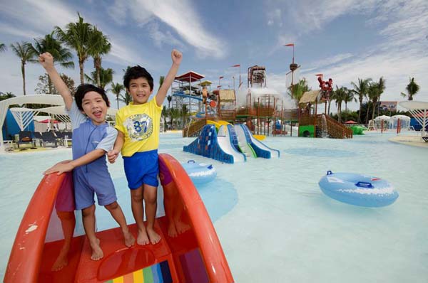 Santorini Water Fantasy opens in Thailand