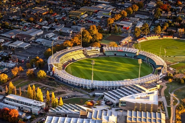 City of Launceston votes to transfer ownership of UTAS Stadium