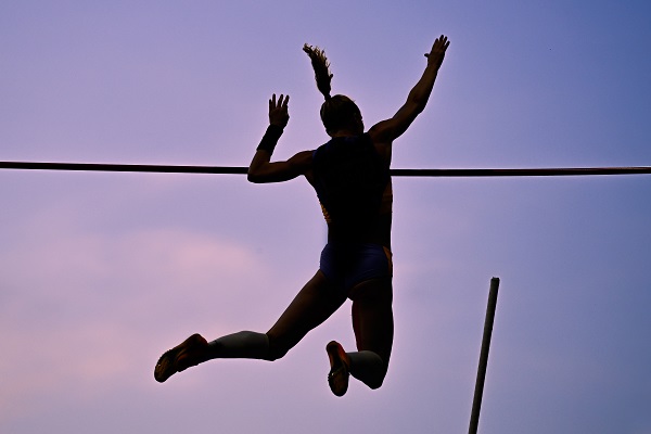 Western Australian Police set up helpline for pole vault athletes impacted complaints about coach Alex Parnov