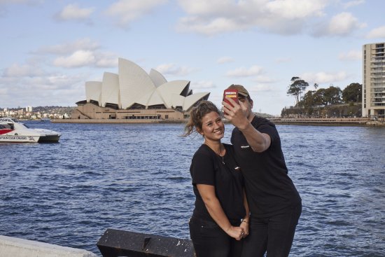 Visitors to NSW want more than an Opera House ‘selfie’